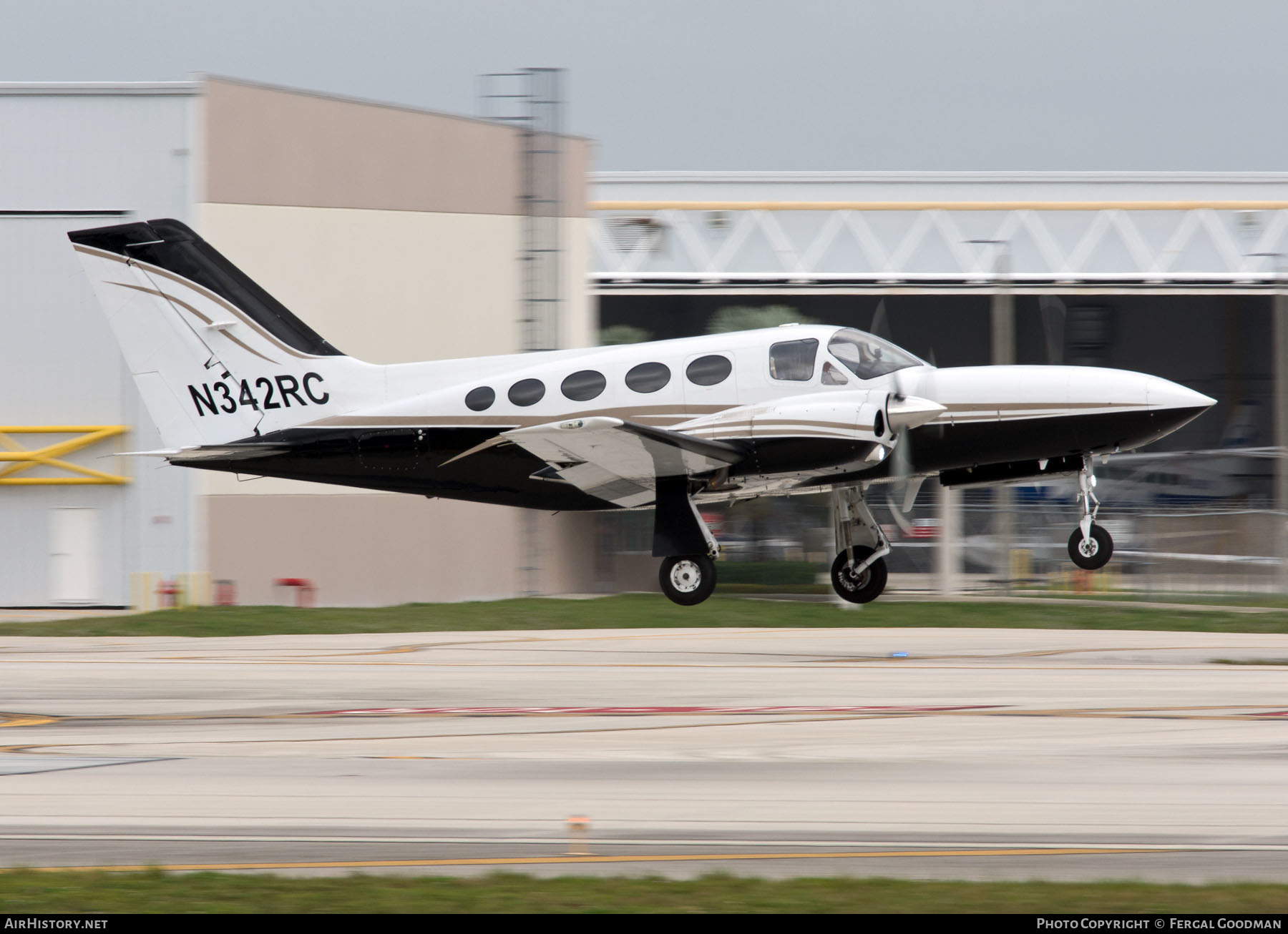 Aircraft Photo of N342RC | Cessna 421C Golden Eagle | AirHistory.net #644993