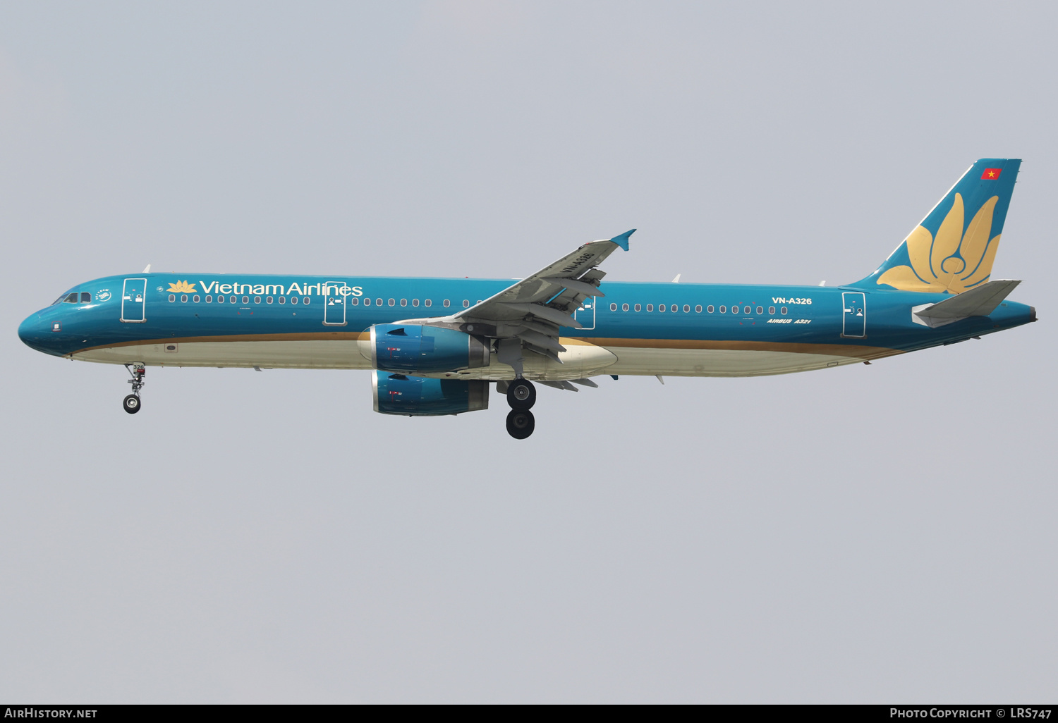 Aircraft Photo of VN-A326 | Airbus A321-231 | Vietnam Airlines | AirHistory.net #645001