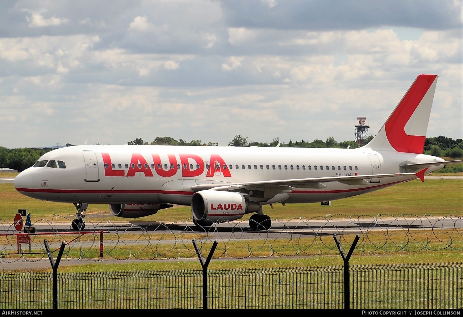 Aircraft Photo of 9H-LOA | Airbus A320-214 | Lauda | AirHistory.net #645008