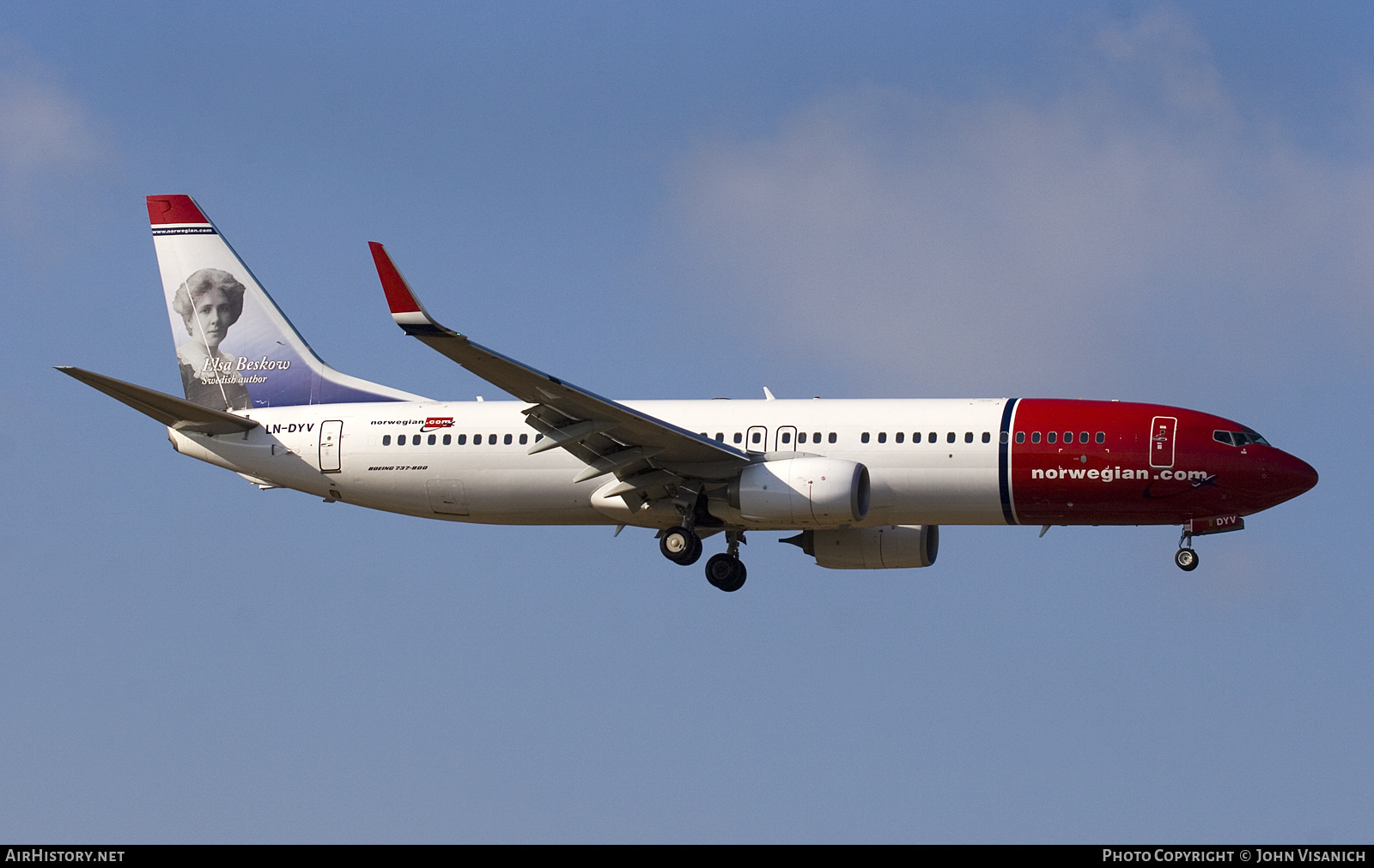 Aircraft Photo of LN-DYV | Boeing 737-8JP | Norwegian | AirHistory.net #645033