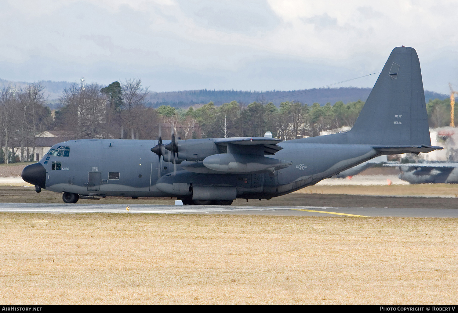 Aircraft Photo of 69-5826 / 95826 | Lockheed MC-130P Hercules (L-382) | USA - Air Force | AirHistory.net #645142