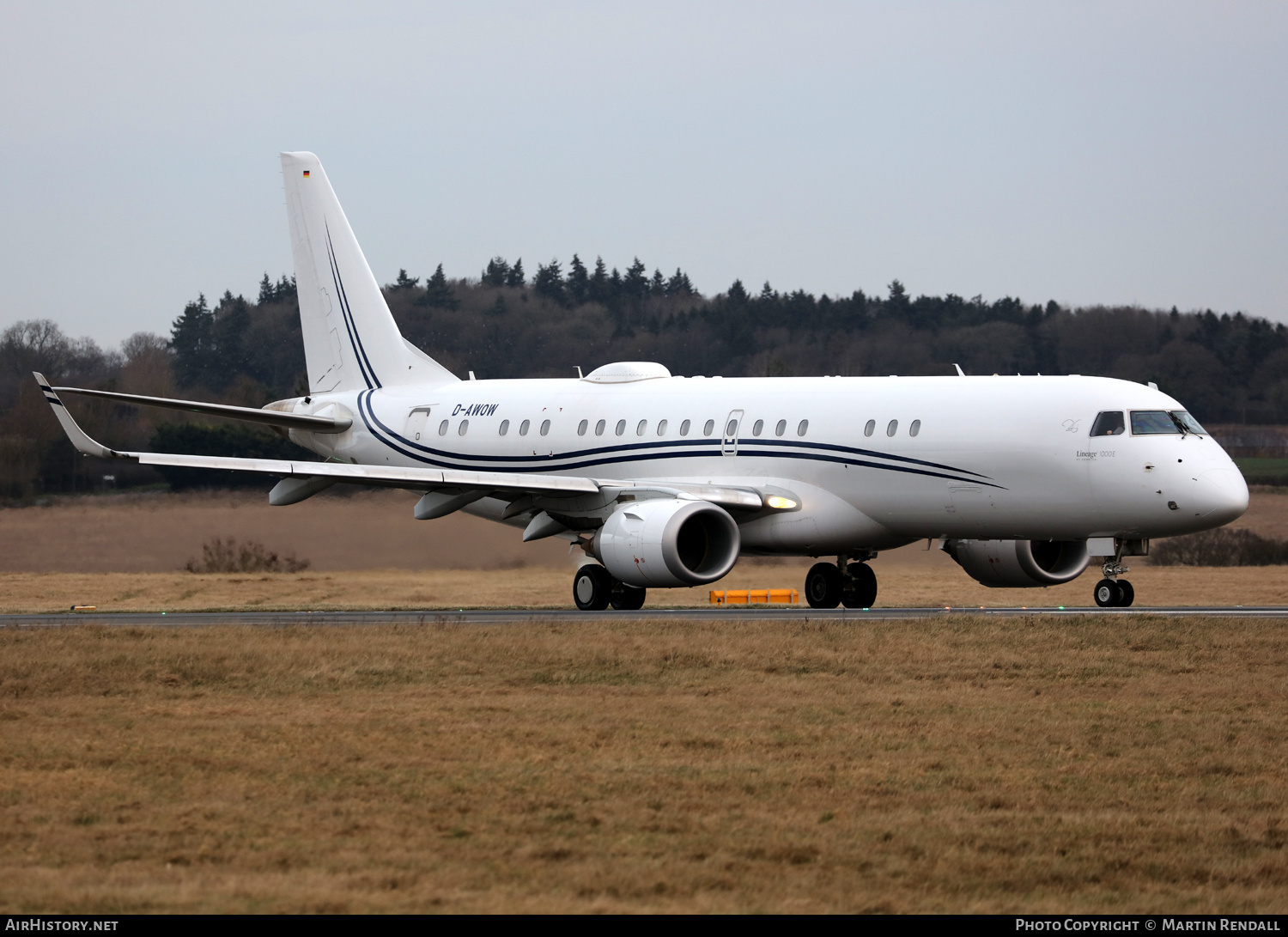 Aircraft Photo of D-AWOW | Embraer Lineage 1000E (ERJ-190-100ECJ) | AirHistory.net #645161