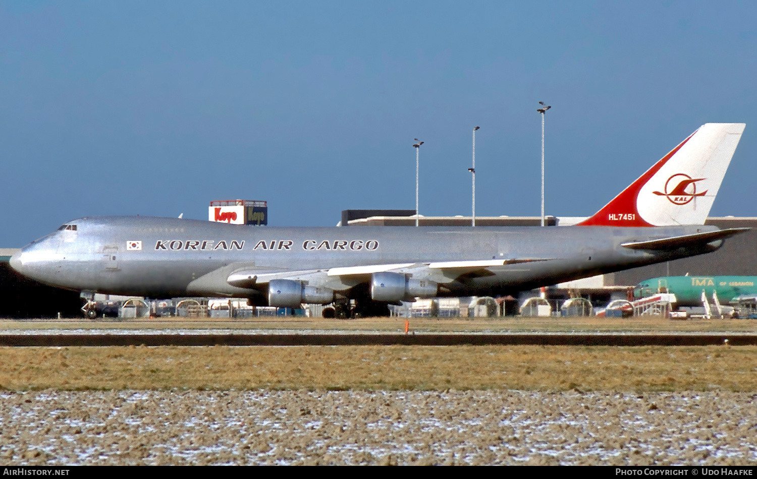 Aircraft Photo of HL7451 | Boeing 747-2B5F/SCD | Korean Air Cargo | AirHistory.net #645217