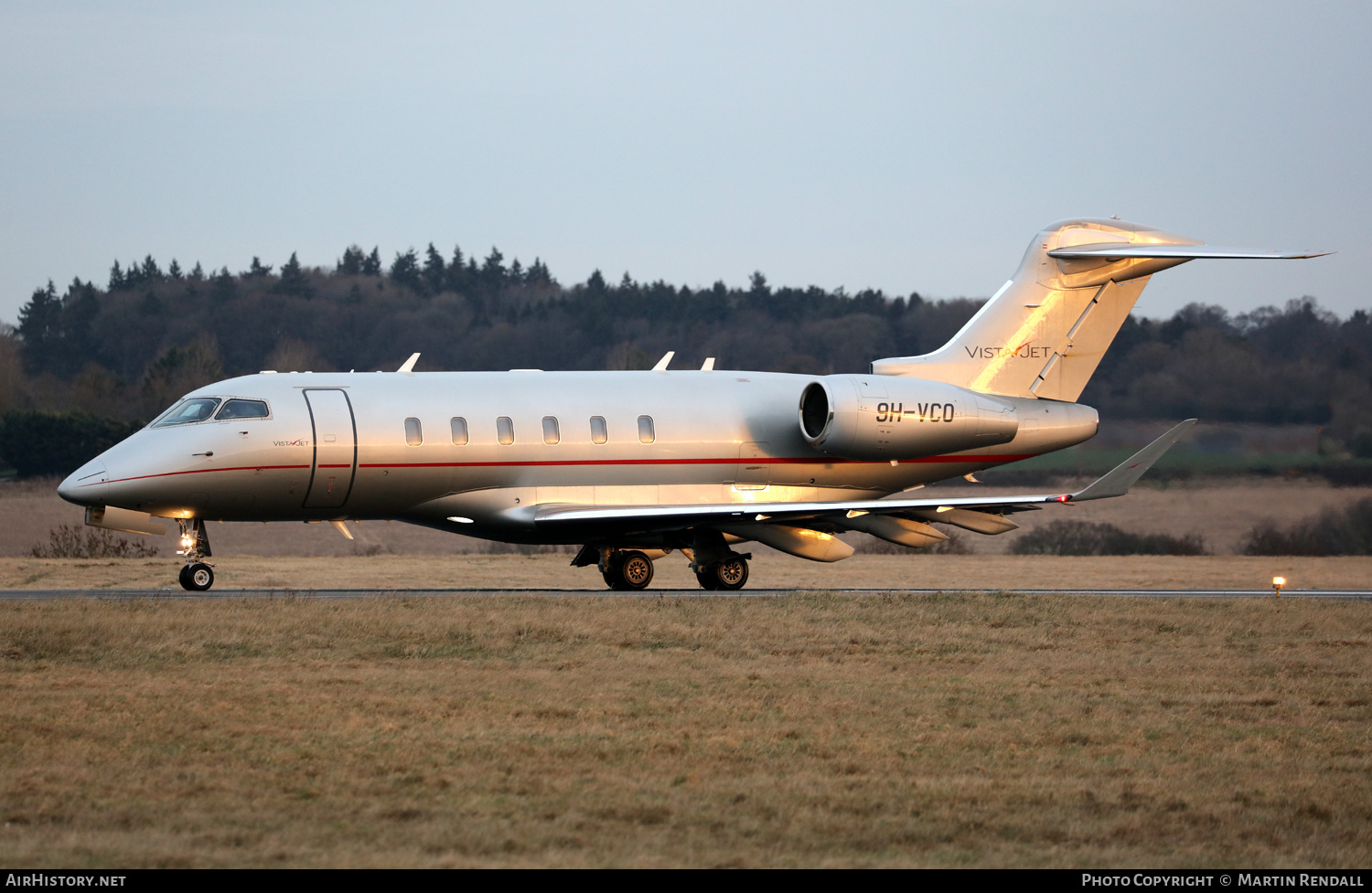 Aircraft Photo of 9H-VCO | Bombardier Challenger 350 (BD-100-1A10) | VistaJet | AirHistory.net #645236