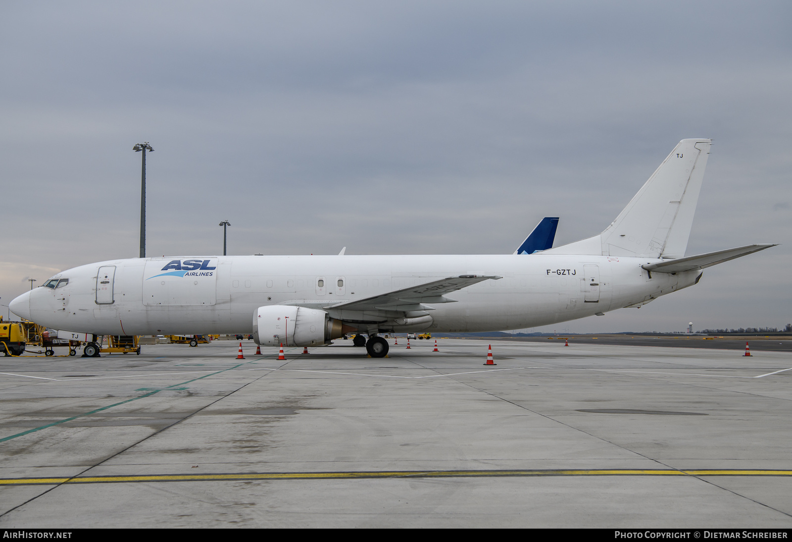 Aircraft Photo of F-GZTJ | Boeing 737-4S3(SF) | ASL Airlines | AirHistory.net #645260