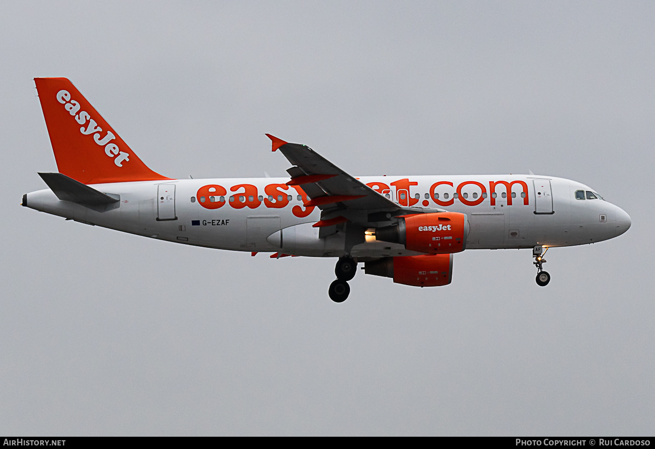 Aircraft Photo of G-EZAF | Airbus A319-111 | EasyJet | AirHistory.net #645324