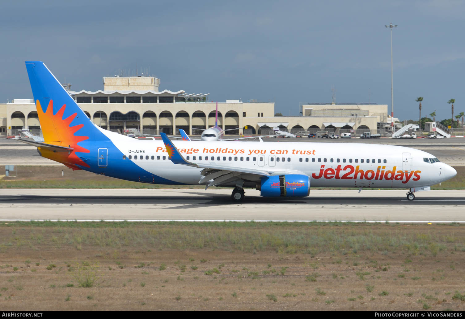 Aircraft Photo of G-JZHE | Boeing 737-8K2 | Jet2 Holidays | AirHistory.net #645383