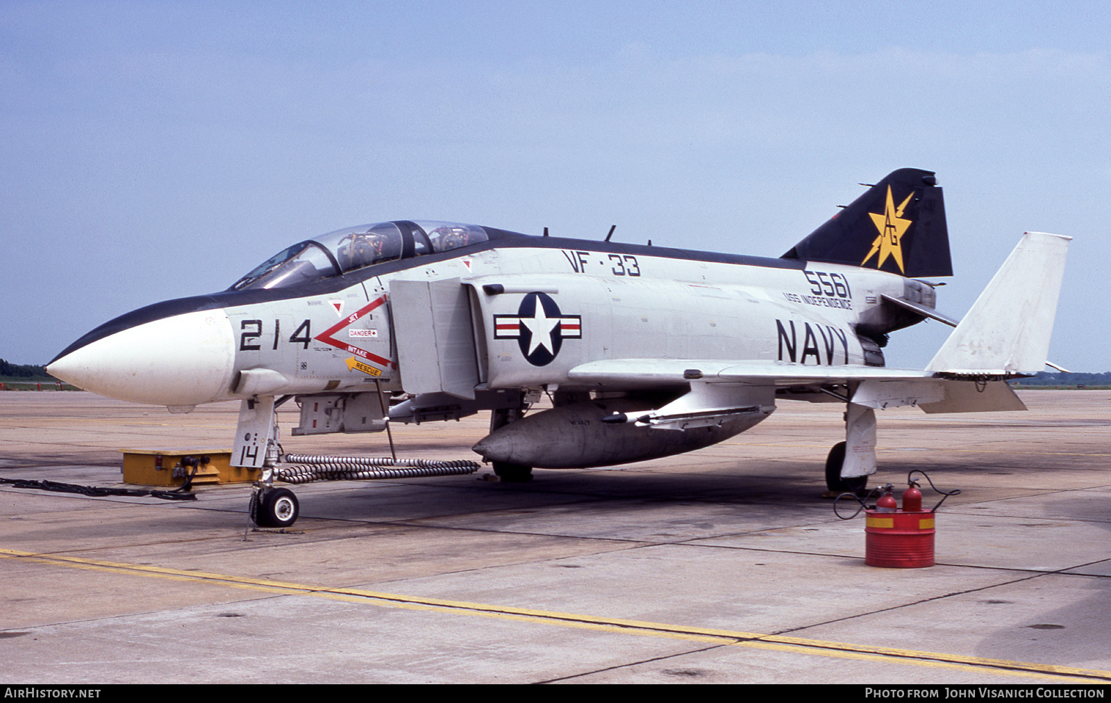 Aircraft Photo of 155561 / 5561 | McDonnell Douglas F-4J Phantom II | USA - Navy | AirHistory.net #645392