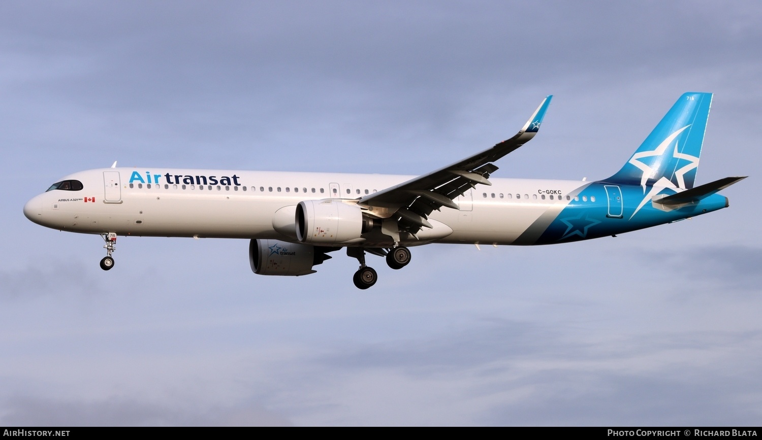 Aircraft Photo of C-GOKC | Airbus A321-271NX | Air Transat | AirHistory.net #645439
