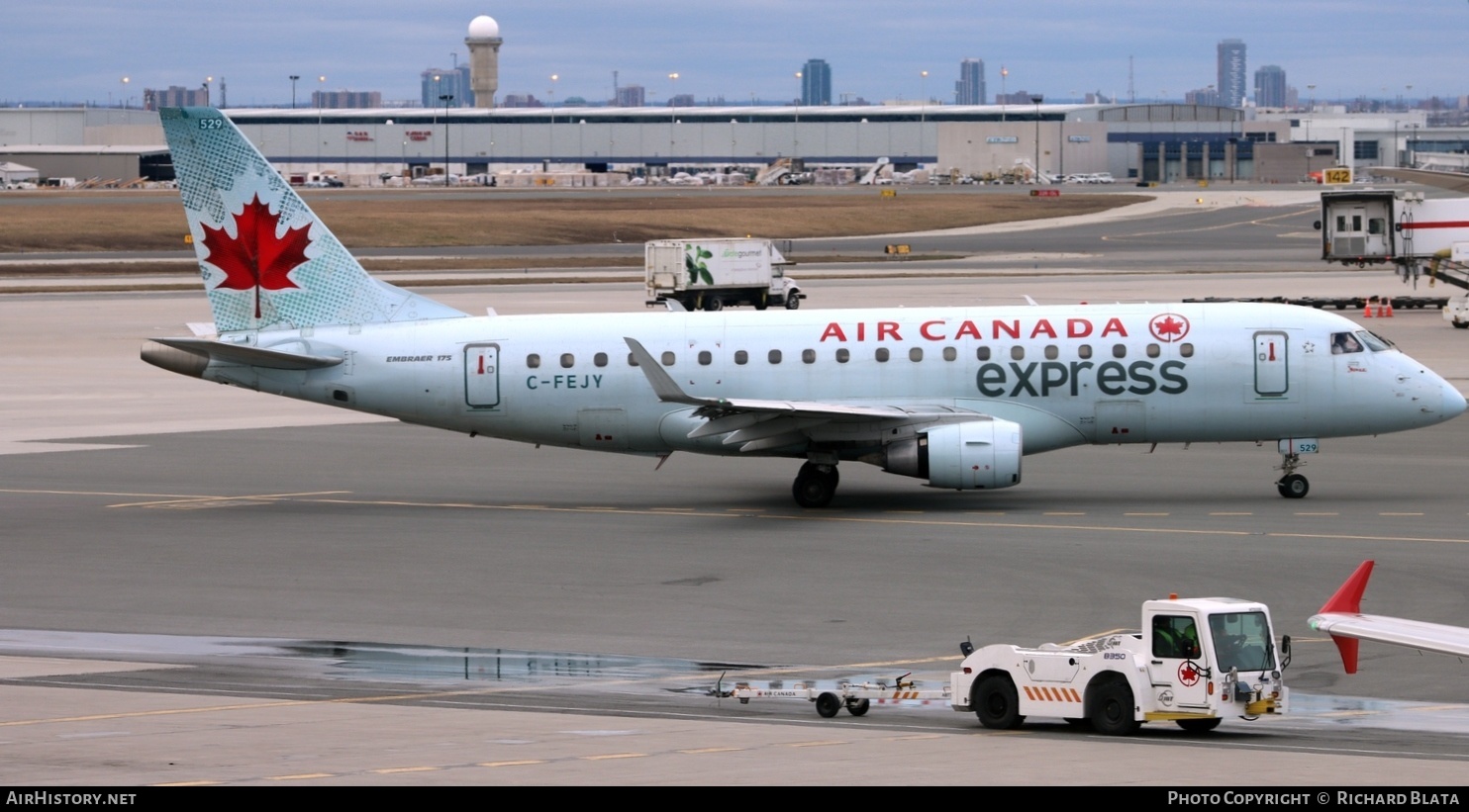 Aircraft Photo of C-FEJY | Embraer 175LR (ERJ-170-200LR) | Air Canada Express | AirHistory.net #645469