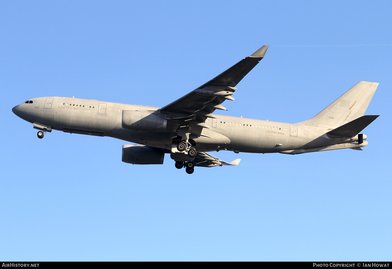 Aircraft Photo of 1300 | Airbus A330-243MRTT | United Arab Emirates - Air Force | AirHistory.net #645477