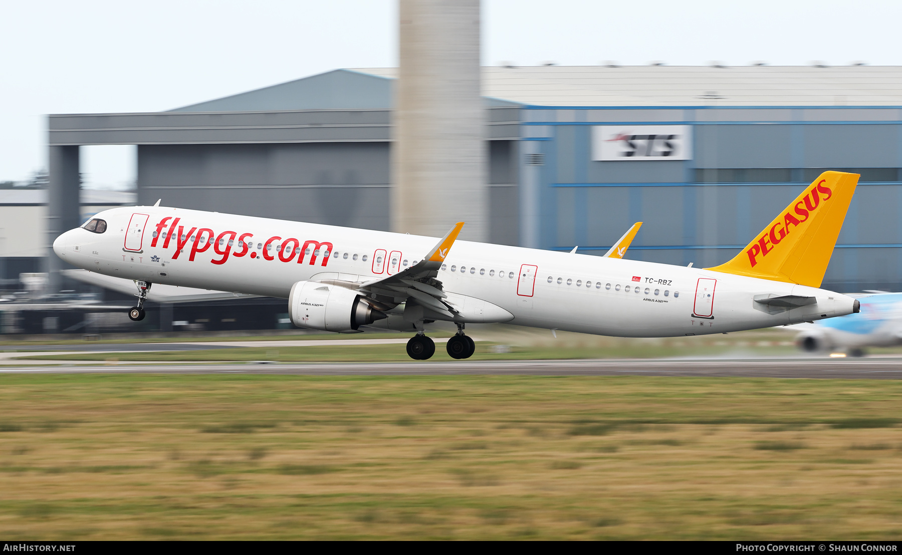 Aircraft Photo of TC-RBZ | Airbus A321-251NX | Pegasus Airlines | AirHistory.net #645518
