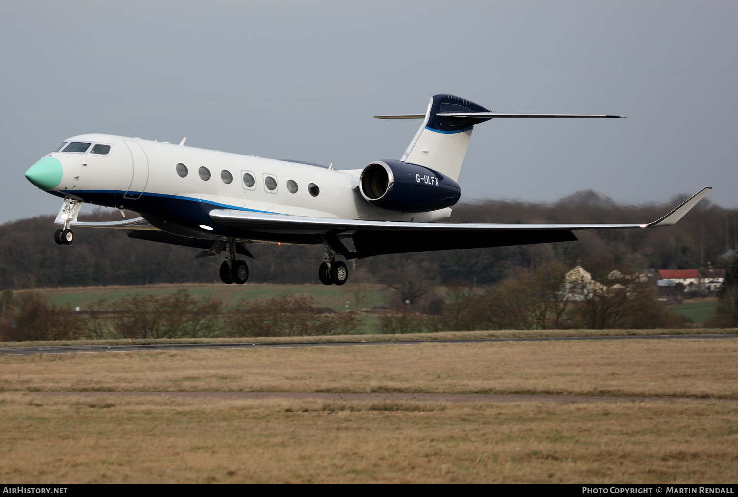 Aircraft Photo of G-ULFX | Gulfstream Aerospace G600 (G-VII) | AirHistory.net #645593