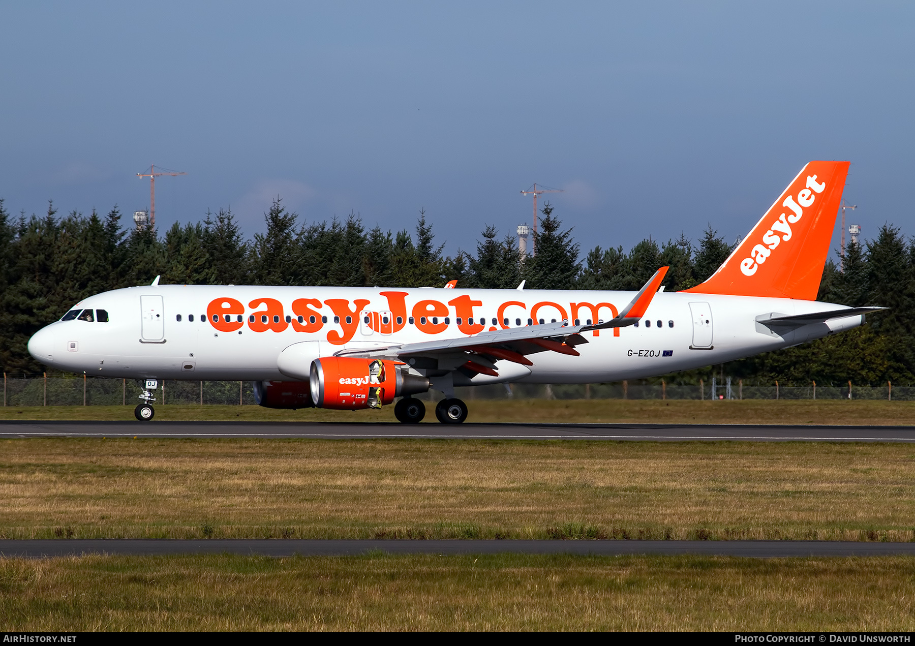 Aircraft Photo of G-EZOJ | Airbus A320-214 | EasyJet | AirHistory.net #645643