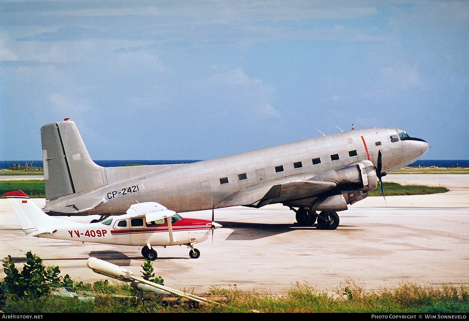 Aircraft Photo of CP-2421 | Douglas C-117D (DC-3S) | AirHistory.net #645651