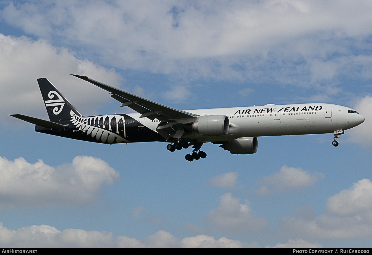 Aircraft Photo of ZK-OKS | Boeing 777-319/ER | Air New Zealand | AirHistory.net #645669