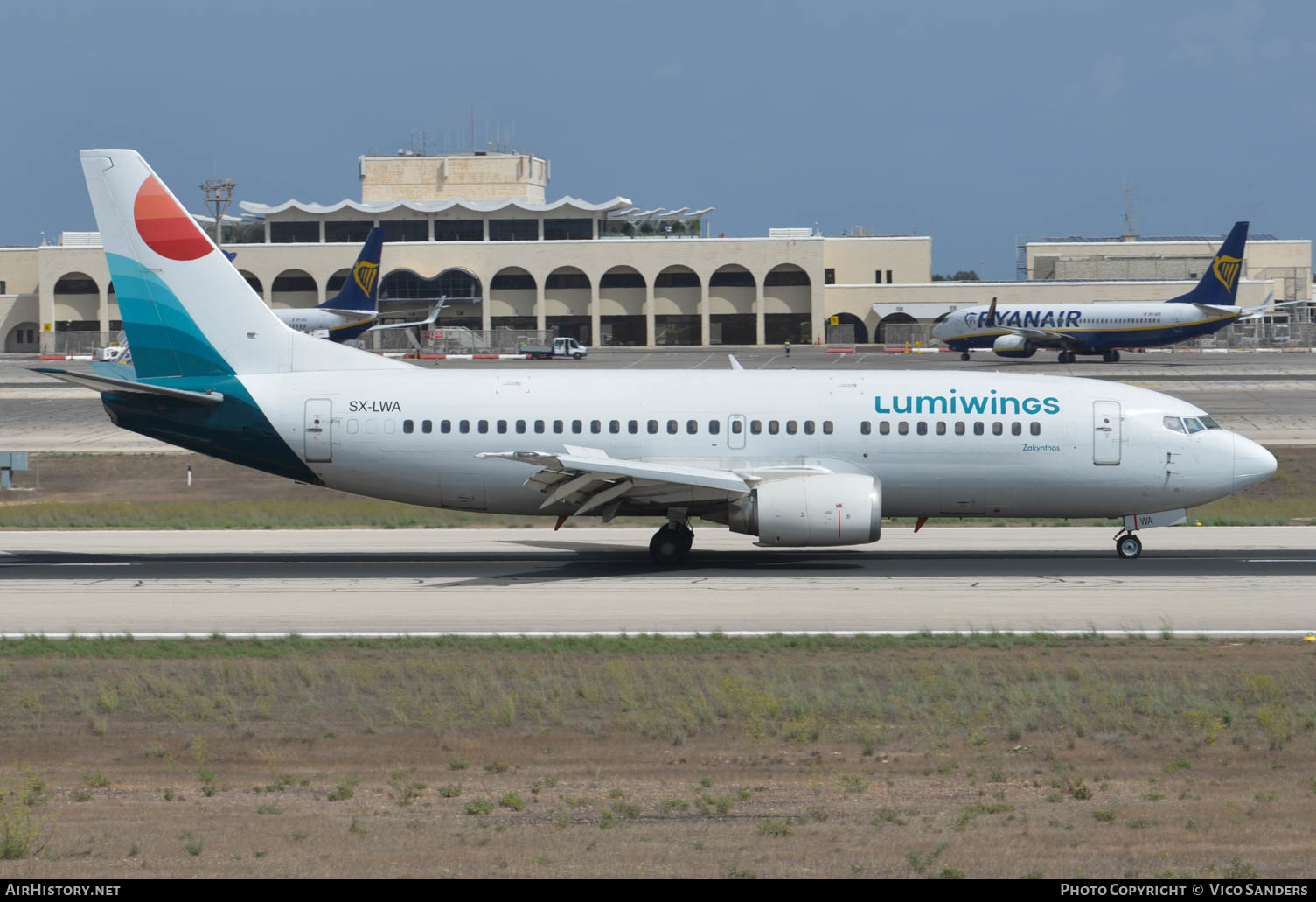 Aircraft Photo of SX-LWA | Boeing 737-330 | Lumiwings | AirHistory.net #645748