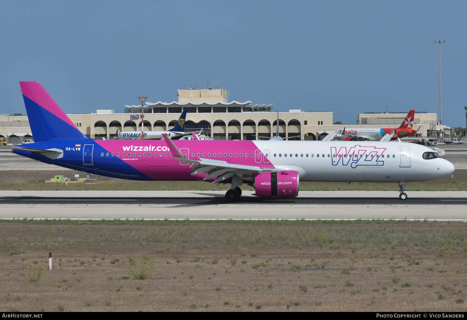 Aircraft Photo of HA-LVW | Airbus A321-271NX | Wizz Air | AirHistory.net #645768