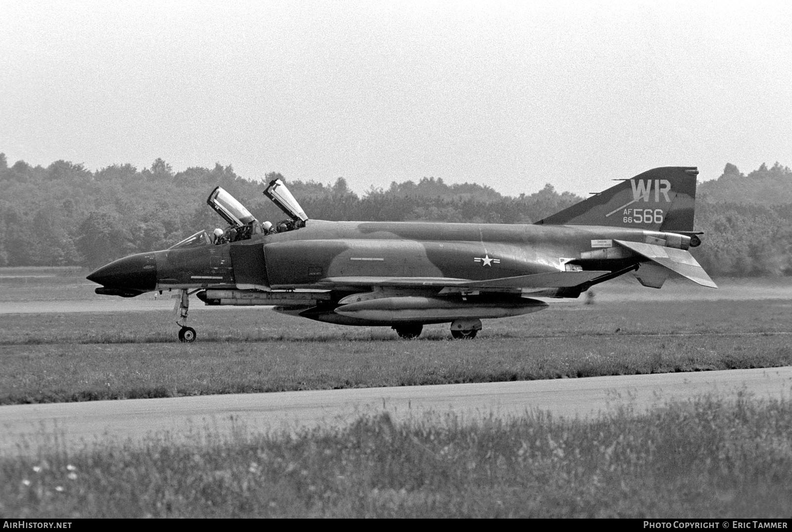 Aircraft Photo of 66-7566 / AF66-566 | McDonnell F-4D Phantom II | USA - Air Force | AirHistory.net #645809