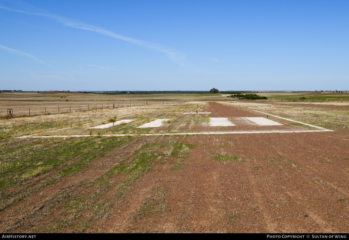 Airport photo of Valverde de Leganes - Casimiro Patiño (LEPN) in Spain | AirHistory.net #645834