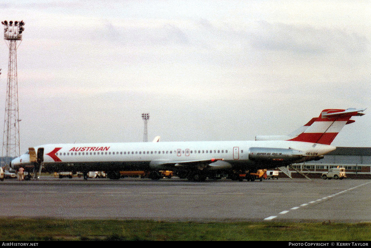 Aircraft Photo of OE-LDW | McDonnell Douglas MD-81 (DC-9-81) | Austrian Airlines | AirHistory.net #645885