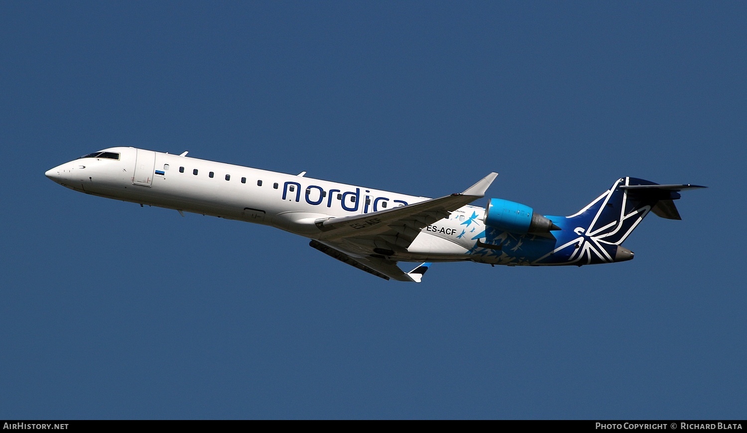 Aircraft Photo of ES-ACF | Bombardier CRJ-701ER (CL-600-2C10) | Nordica | AirHistory.net #645900