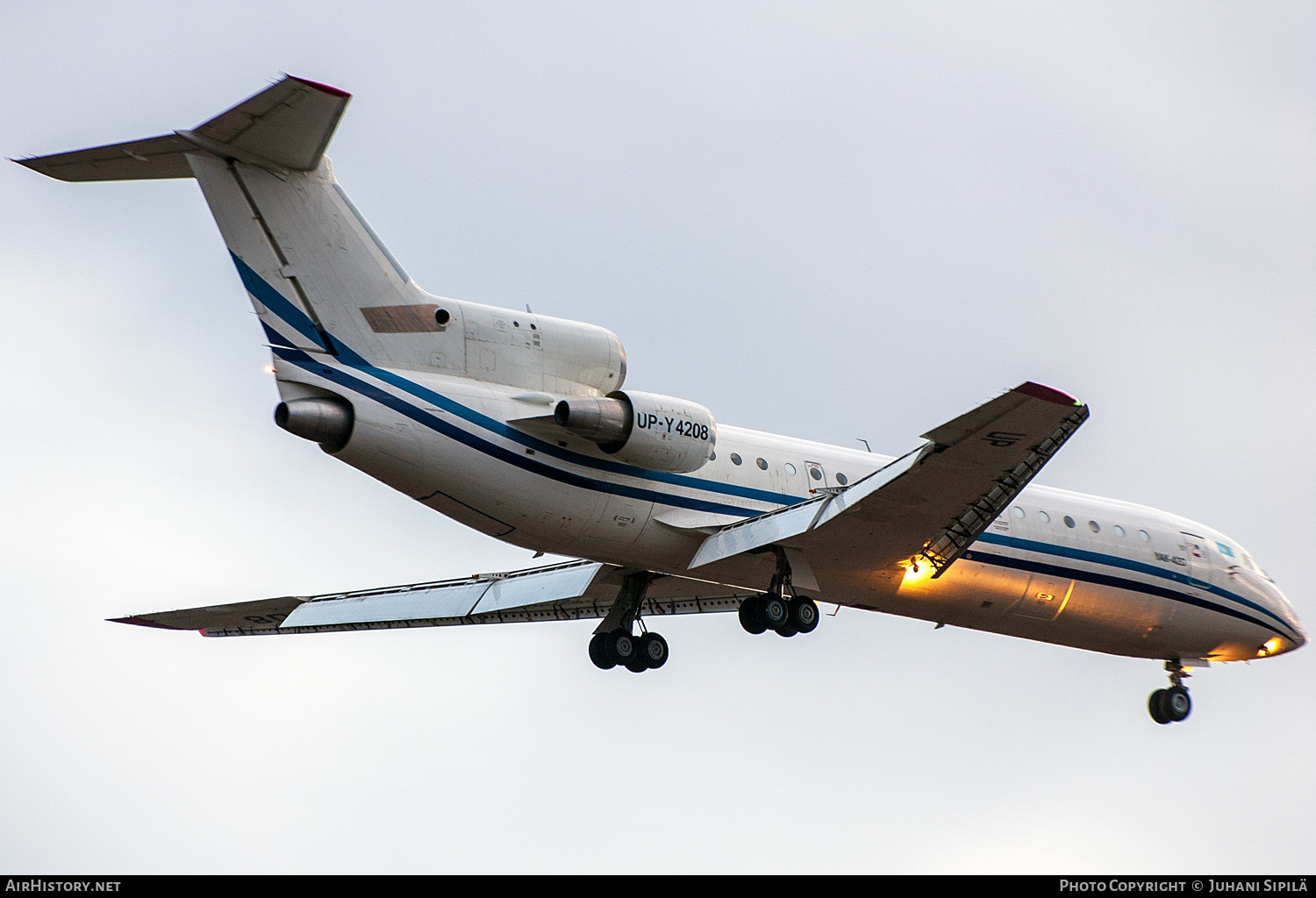 Aircraft Photo of UP-Y4208 | Yakovlev Yak-42D | AirHistory.net #645920