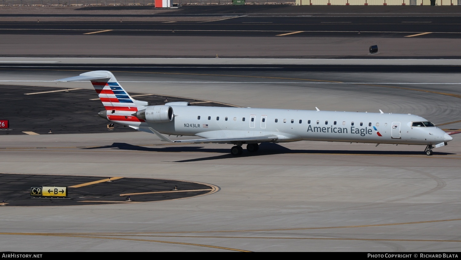 Aircraft Photo of N243LR | Bombardier CRJ-900ER (CL-600-2D24) | American Eagle | AirHistory.net #645950