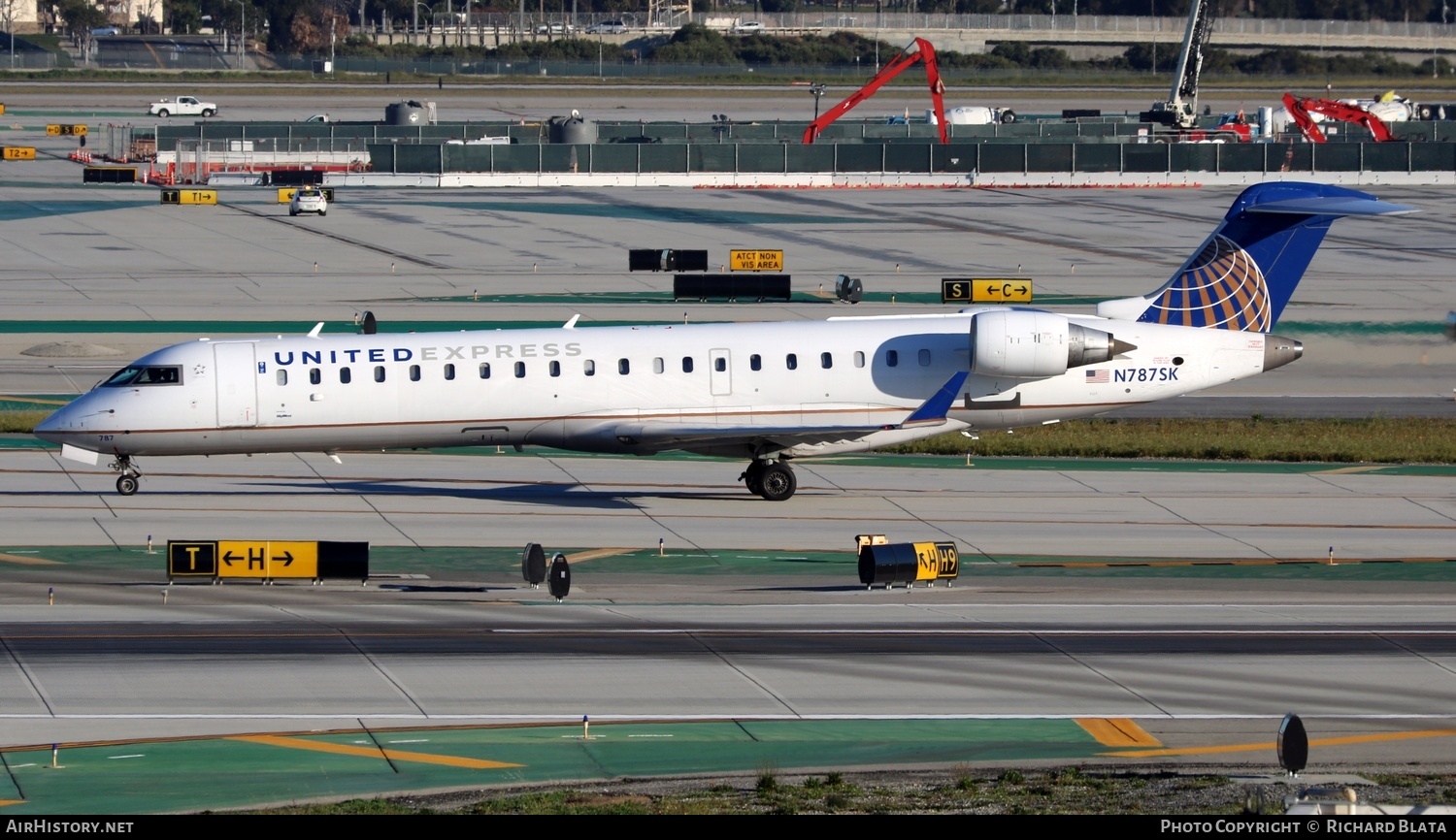 Aircraft Photo of N787SK | Bombardier CRJ-702 (CL-600-2C10) | United Express | AirHistory.net #646092