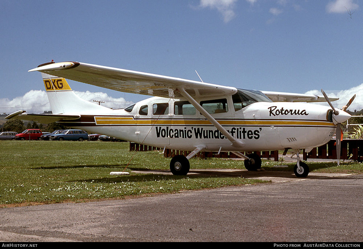 Aircraft Photo of ZK-DXG / DXG | Cessna 207 Skywagon 207 | Rotorua's Volcanic Wunderflites | AirHistory.net #646128