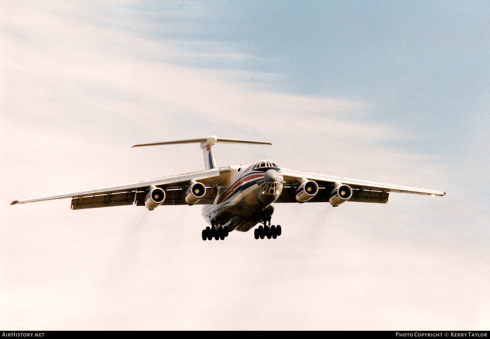 Aircraft Photo of RA-76758 | Ilyushin Il-76TD | HeavyLift Cargo Airlines | AirHistory.net #646136