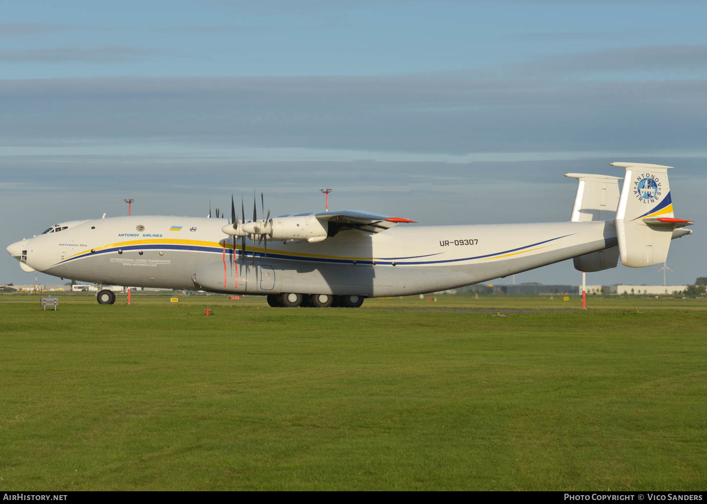 Aircraft Photo of UR-09307 | Antonov An-22A Antei | Antonov Airlines | AirHistory.net #646178