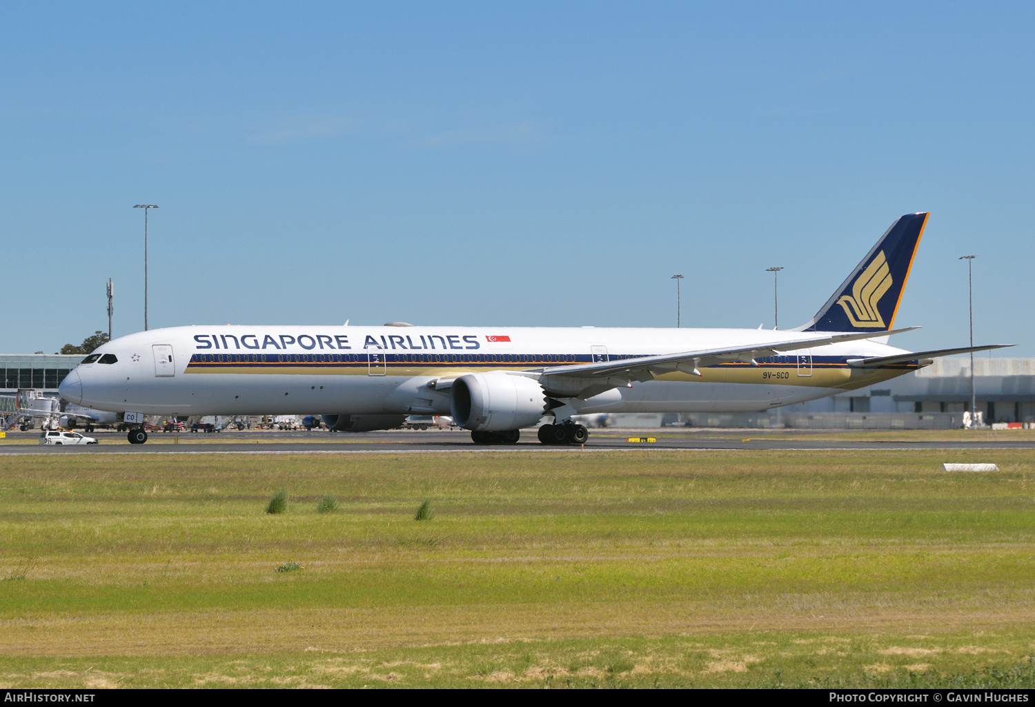 Aircraft Photo of 9V-SCO | Boeing 787-10 Dreamliner | Singapore Airlines | AirHistory.net #646215