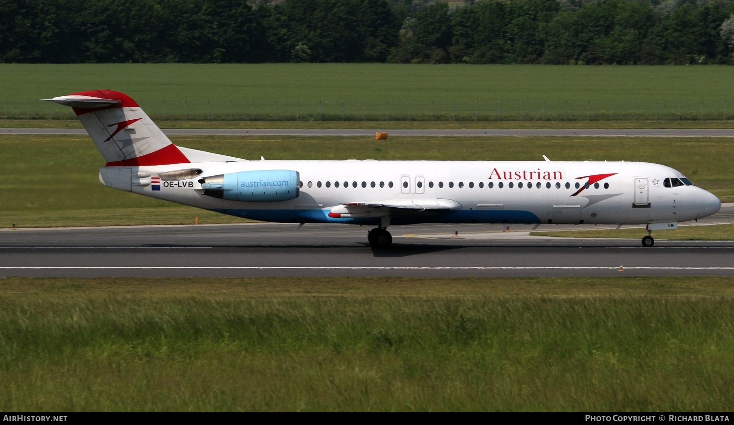 Aircraft Photo of OE-LVB | Fokker 100 (F28-0100) | Austrian Airlines | AirHistory.net #646251