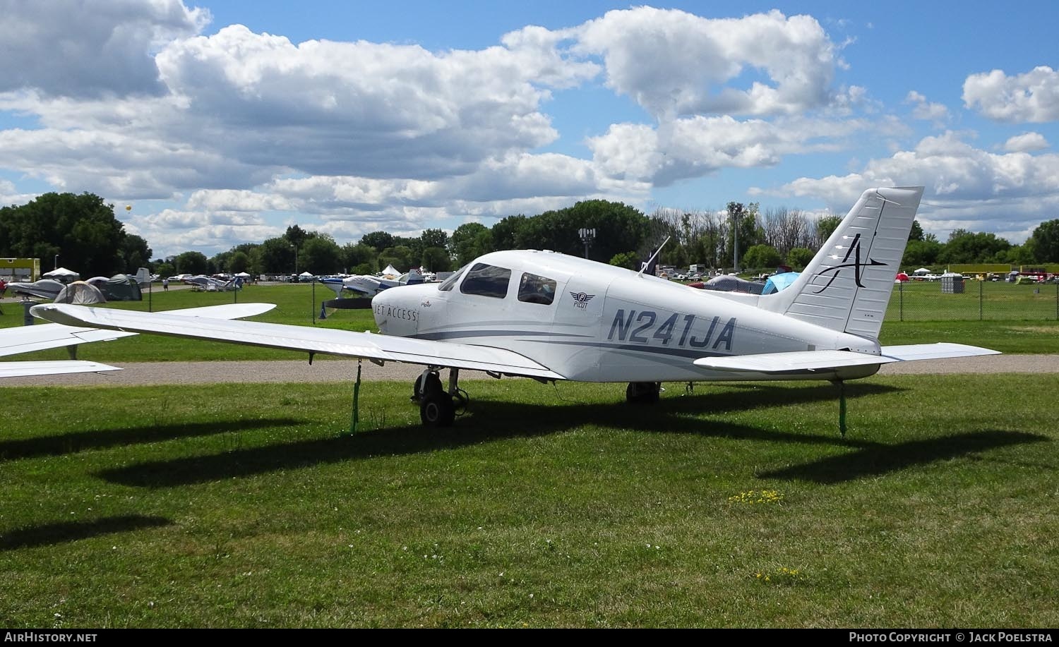 Aircraft Photo of N241JA | Piper PA 28-181 Pilot 100i | Jet Access | AirHistory.net #646260