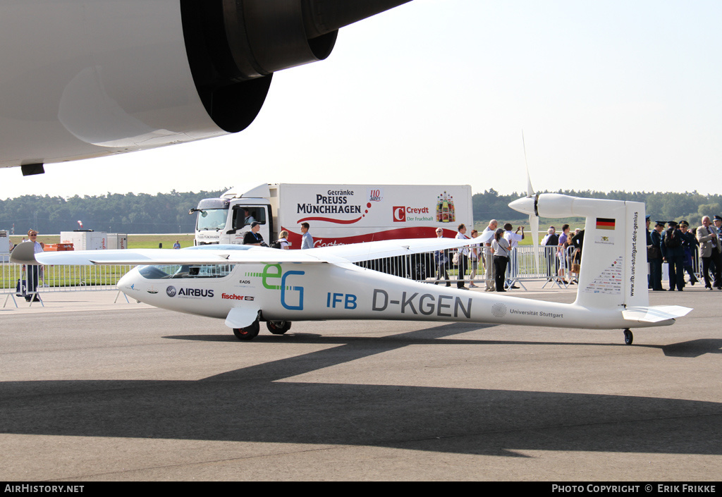 Aircraft Photo of D-KGEN | Stuttgart e-Genius | AirHistory.net #646265