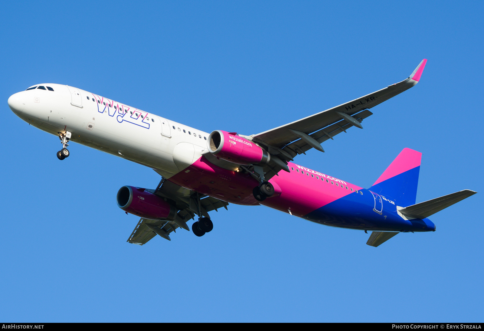 Aircraft Photo of HA-LXR | Airbus A321-231 | Wizz Air | AirHistory.net #646316