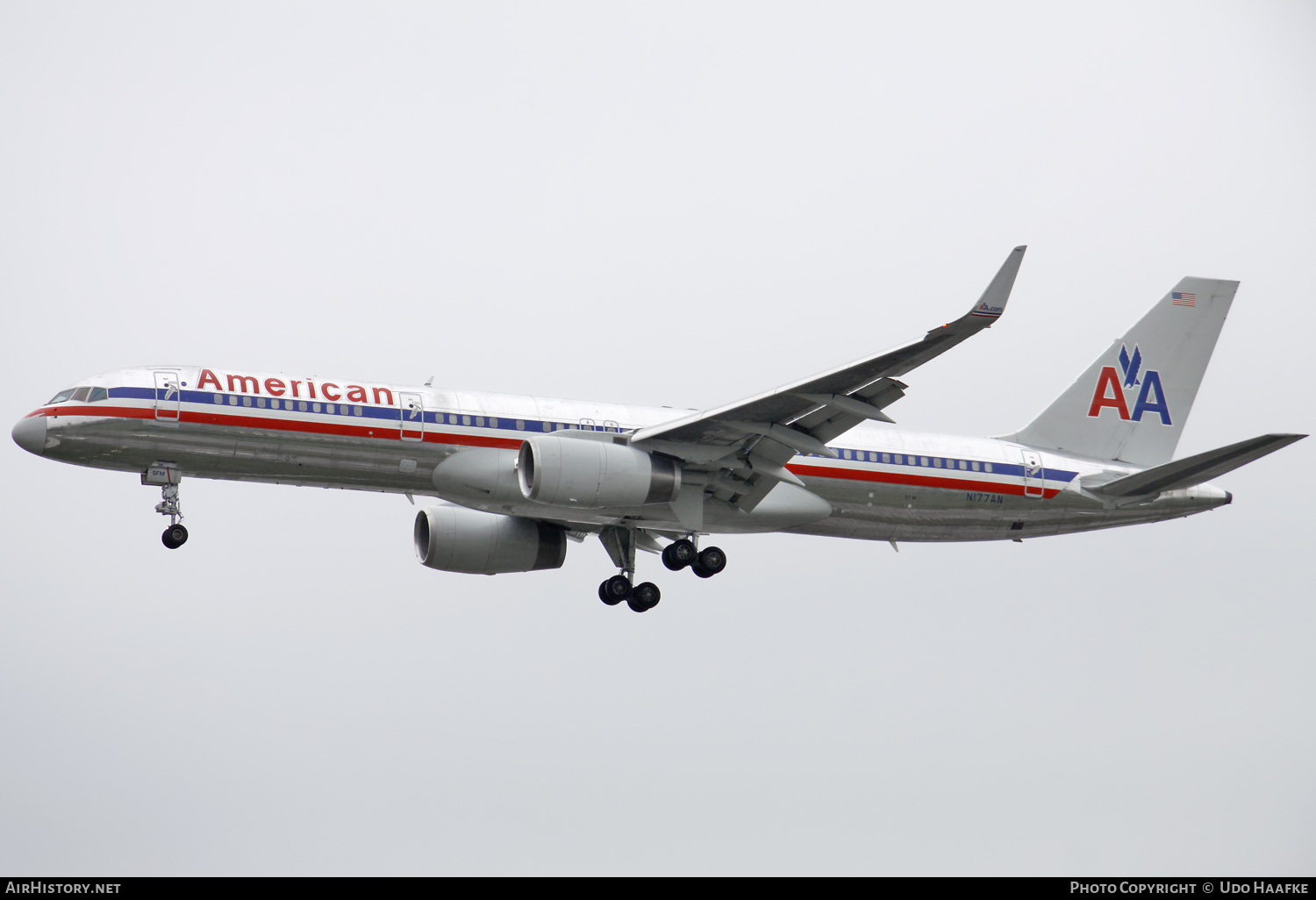 Aircraft Photo of N177AN | Boeing 757-223 | American Airlines | AirHistory.net #646331