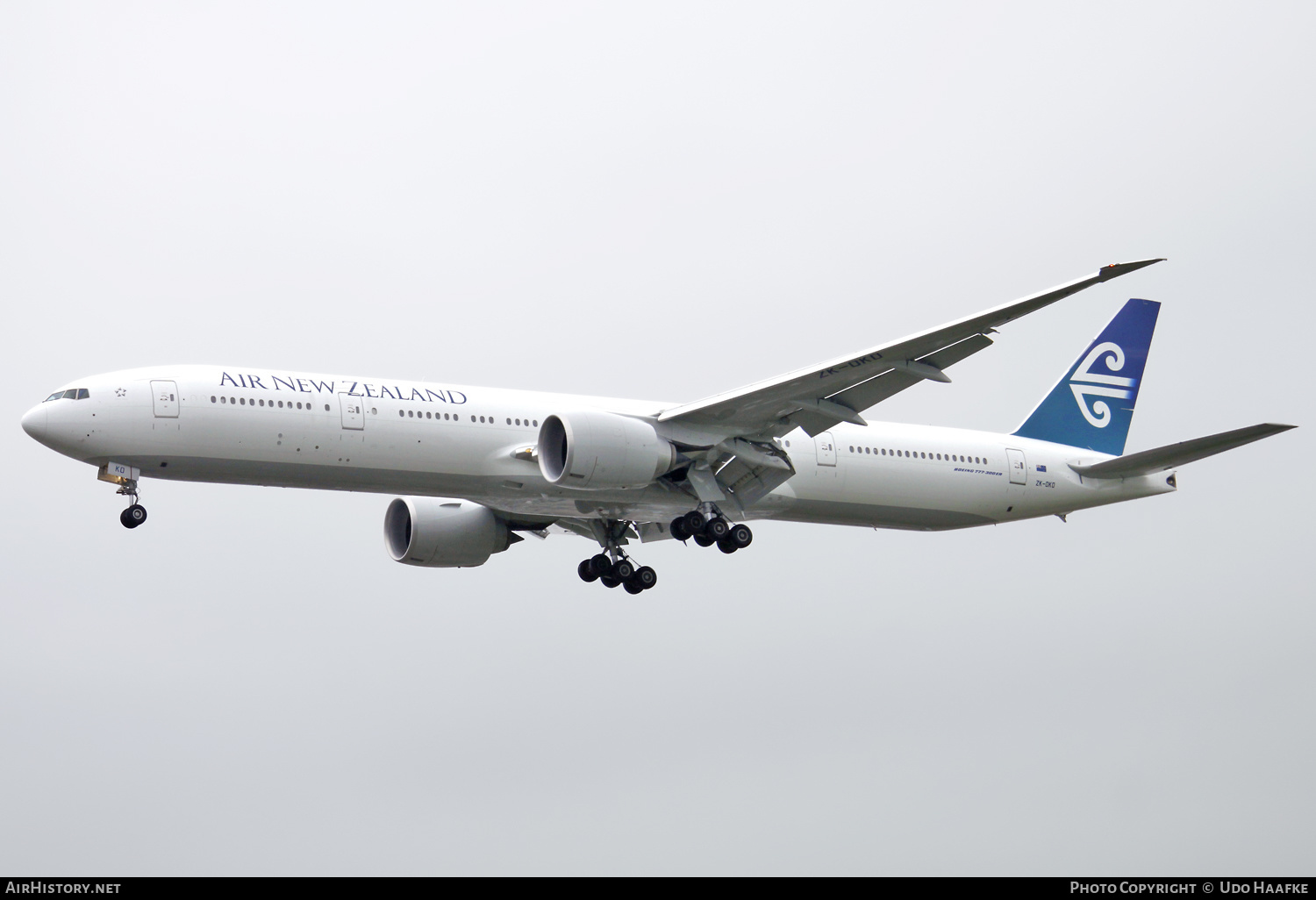 Aircraft Photo of ZK-OKO | Boeing 777-319/ER | Air New Zealand | AirHistory.net #646335