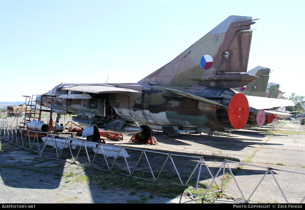 Aircraft Photo of 3304 | Mikoyan-Gurevich MiG-23ML | Czechoslovakia - Air Force | AirHistory.net #646351