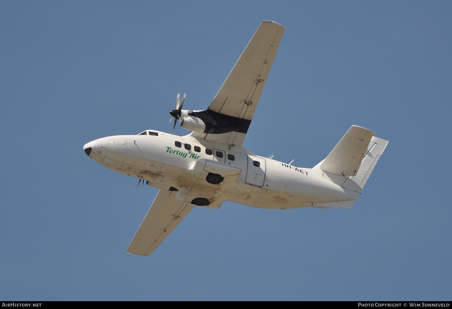 Aircraft Photo of HH-AET | Let L-410UVP-E3 Turbolet | Tortug' Air | AirHistory.net #646381