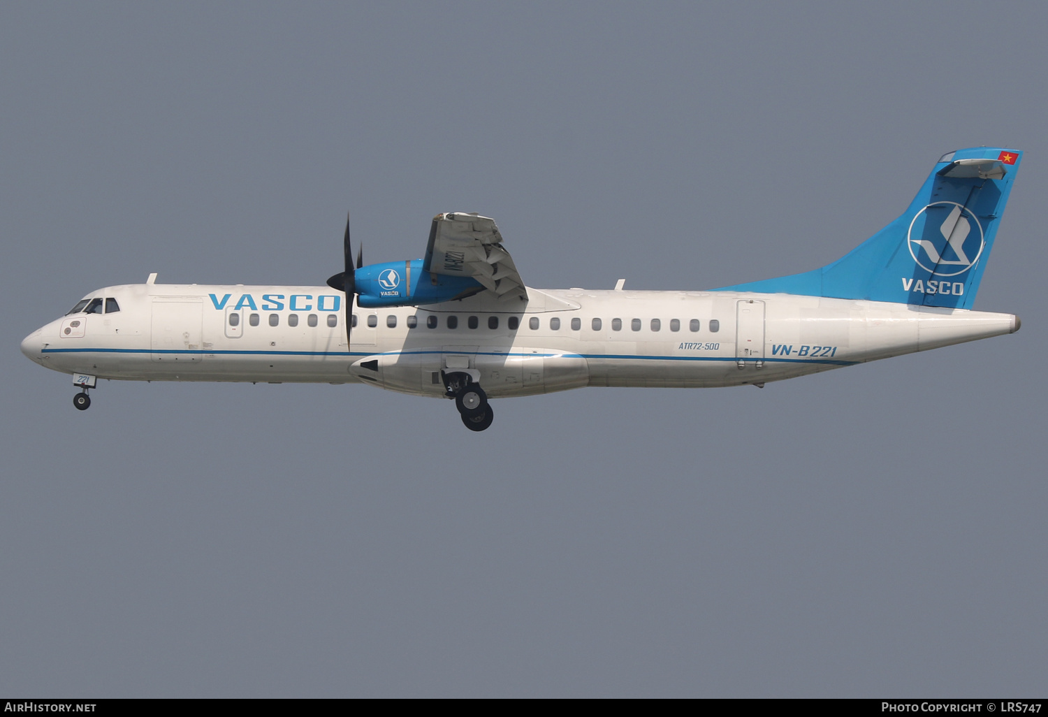 Aircraft Photo of VN-B221 | ATR ATR-72-500 (ATR-72-212A) | Vietnam Air Services - VASCO | AirHistory.net #646435
