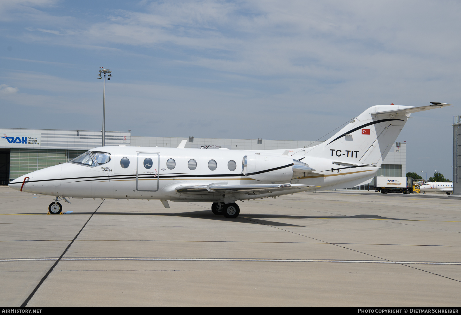 Aircraft Photo of TC-TIT | Hawker Beechcraft 400A | AirHistory.net #646512