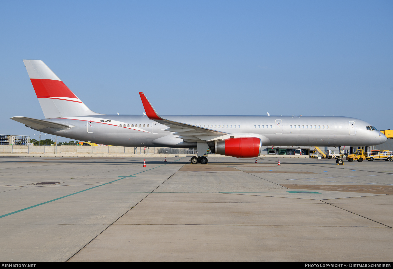 Aircraft Photo of 9H-AVM | Boeing 757-23A | AirHistory.net #646552