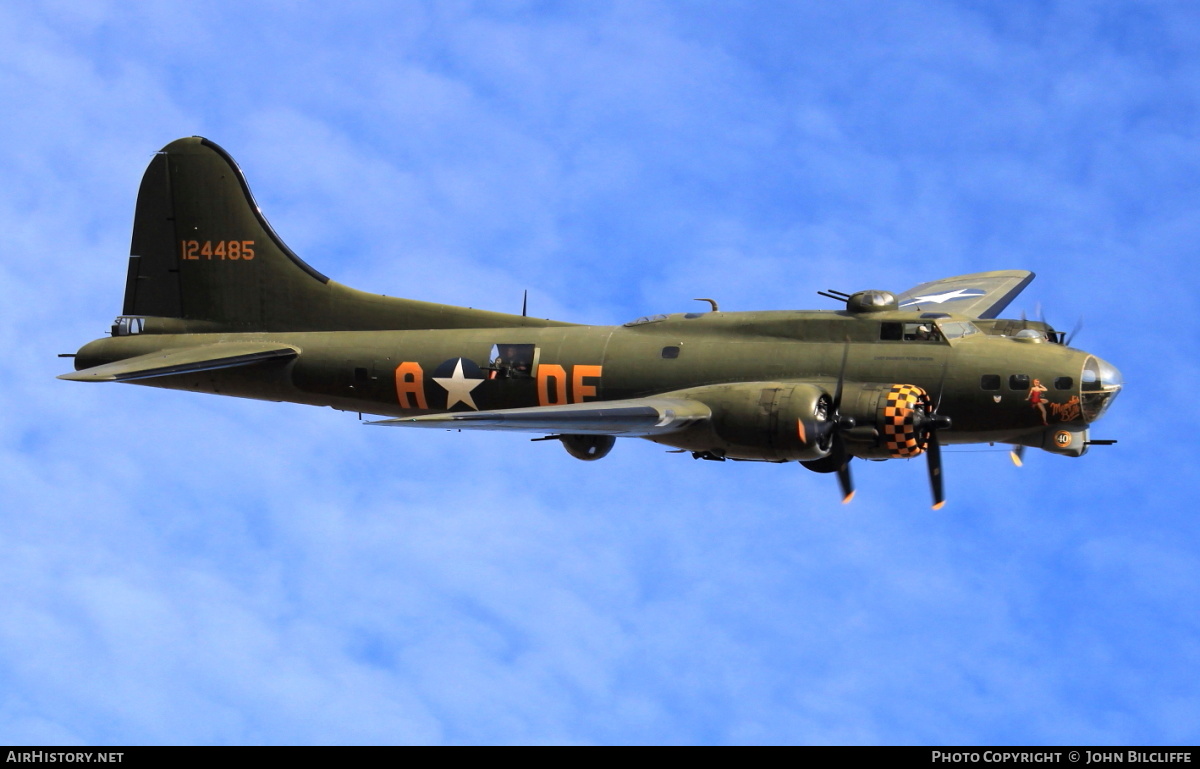Aircraft Photo of G-BEDF / 124485 | Boeing B-17G Flying Fortress | USA - Air Force | AirHistory.net #646613