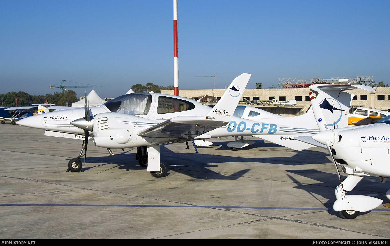 Aircraft Photo of OO-CFB | Diamond DA42 Twin Star | Hub'Air Aviation Academy | AirHistory.net #646686