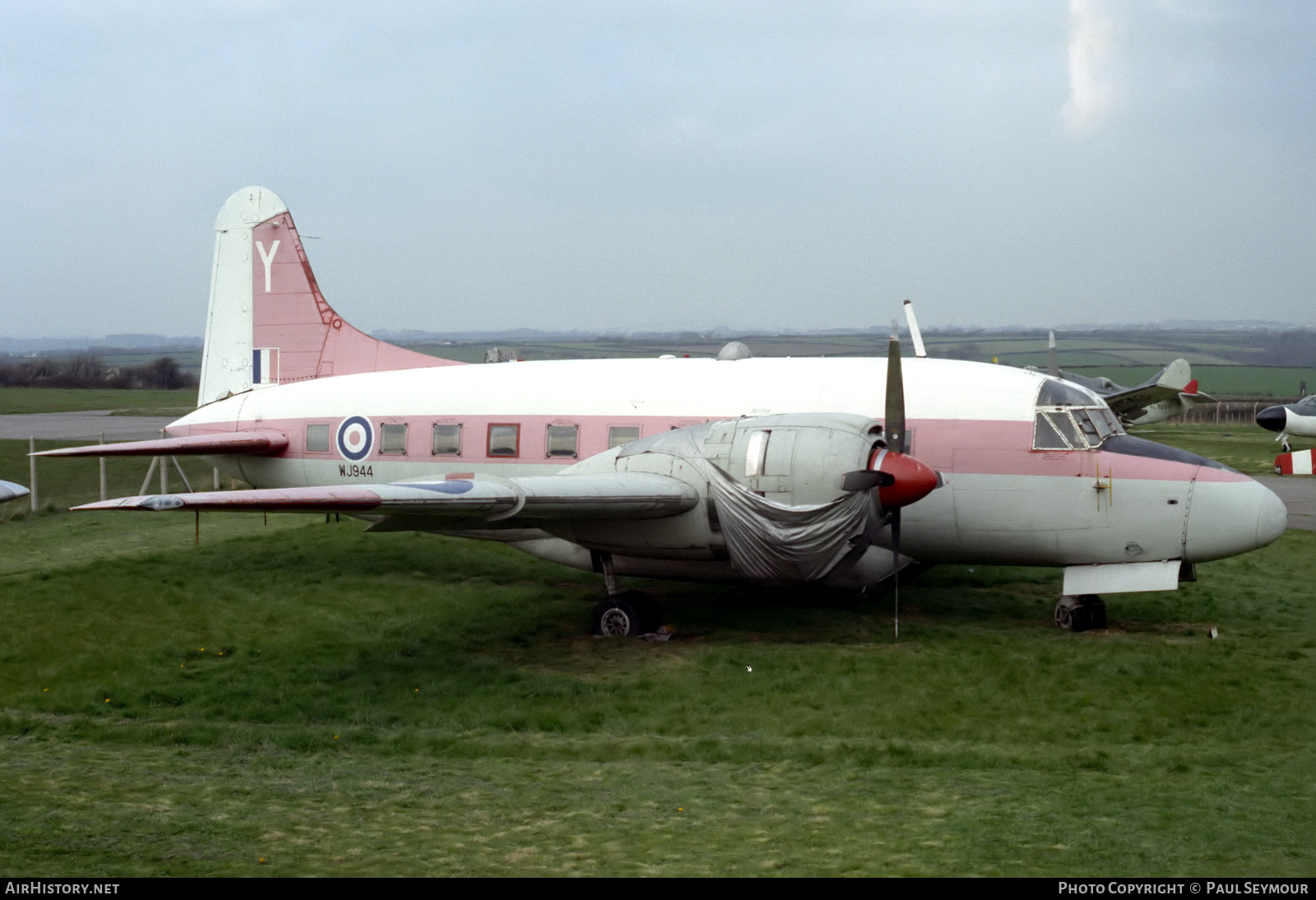 Aircraft Photo of WJ944 | Vickers 668 Varsity T.1 | UK - Air Force | AirHistory.net #646733