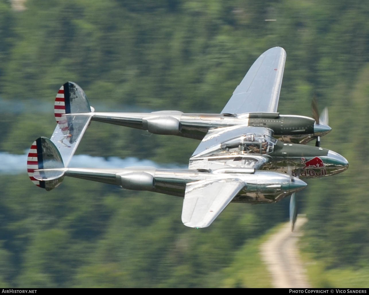 Aircraft Photo of N25Y | Lockheed P-38L Lightning | Red Bull | AirHistory.net #646774