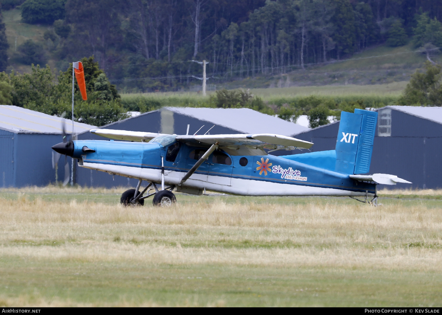 Aircraft Photo of ZK-XIT / XIT | Pilatus PC-6/B2/34-H4 Turbo Porter | Abel Tasman Skydive | AirHistory.net #646811