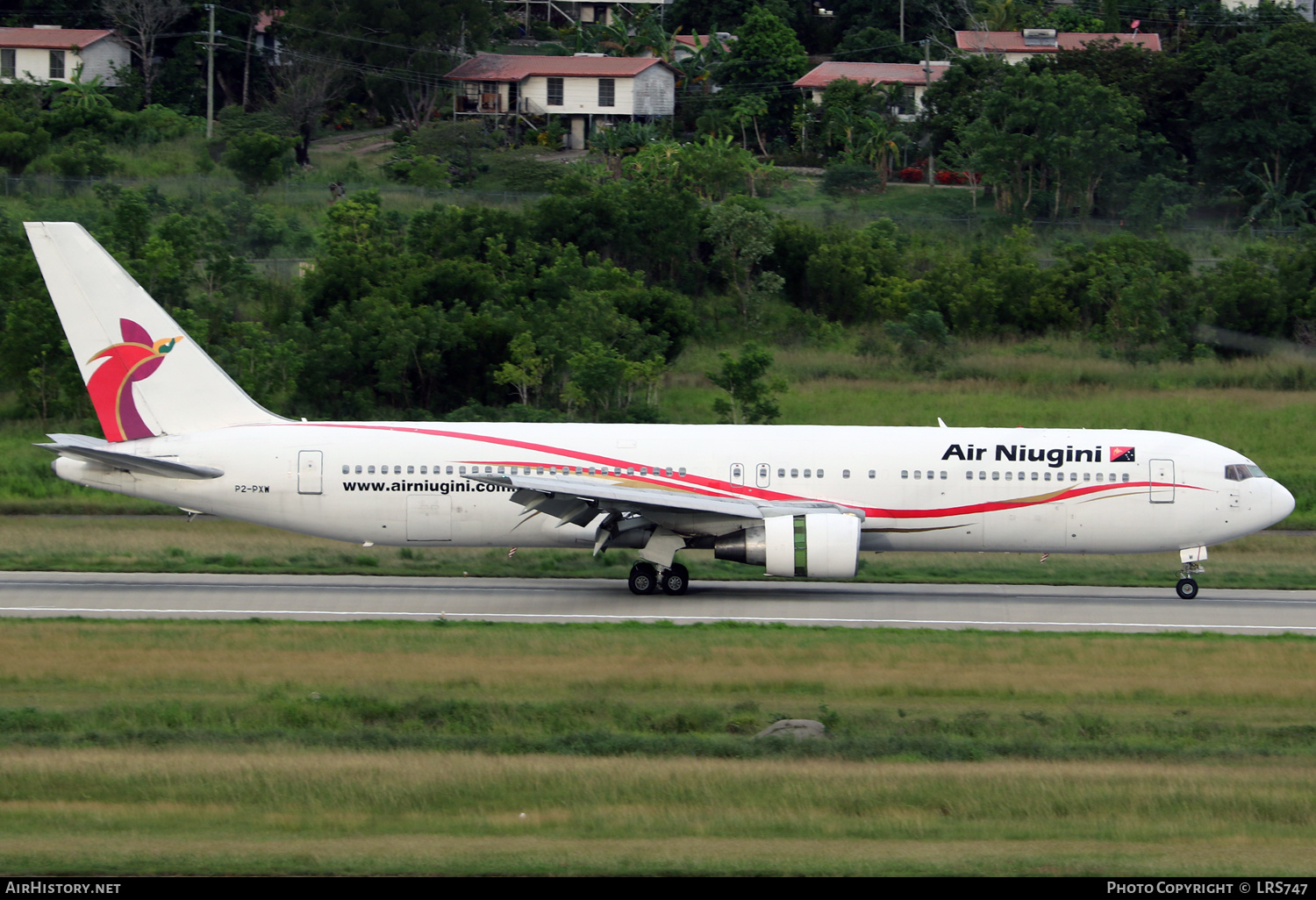 Aircraft Photo of P2-PXW | Boeing 767-383/ER | Air Niugini | AirHistory.net #646853